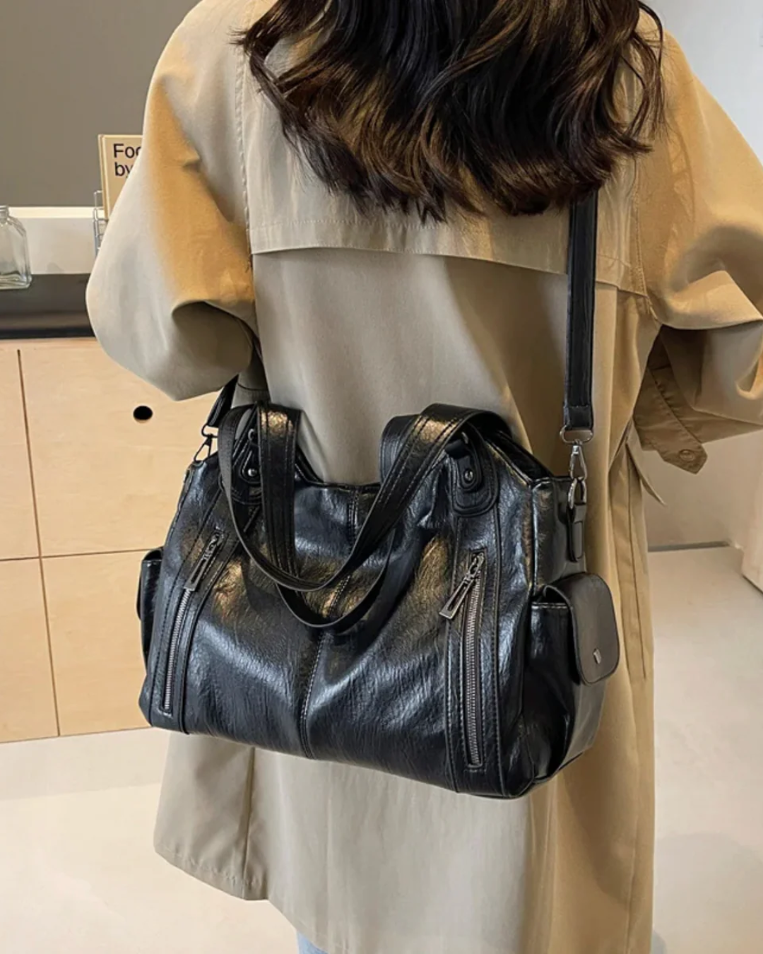 Isabella Schultertasche – handgefertigt