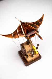 Handgefertigte Meeres-Skulptur – Mantarochen