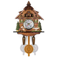 Handgefertigte Wanduhr – Wald-Silhouette