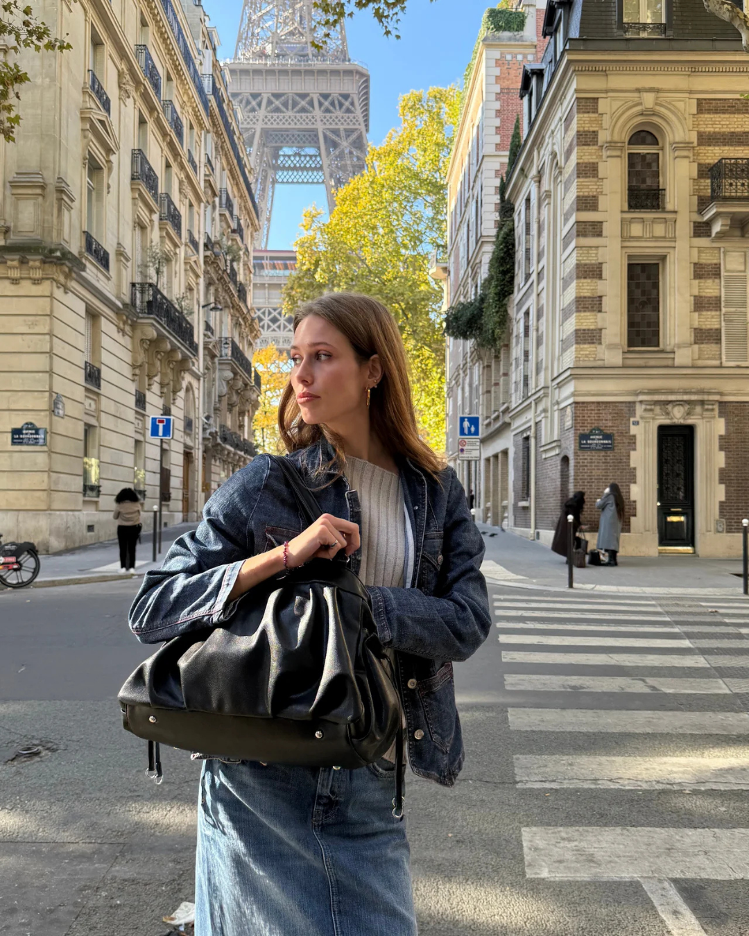 Helena Schultertasche – handgearbeitet