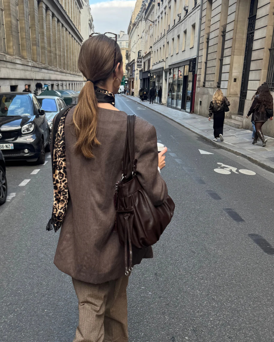 Helena Schultertasche – handgearbeitet