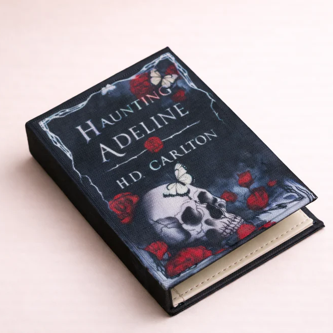 Handgefertigtes Buch-Portemonnaie "Haunting Adeline"