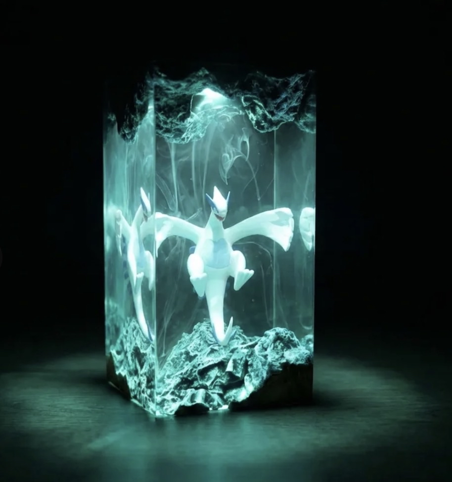 Handgefertigte Fantasy-Lampe – Lugia